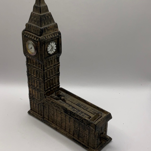 London’s Big Ben Mechanical Cast Iron Coin Bank- Rare! Bits & Pieces - Picture 1 of 7